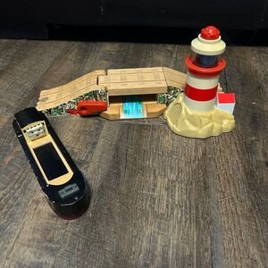 Thomas & Friends Wooden Railway Sodor Bay Lighthouse Bridge & Bulstrode Working